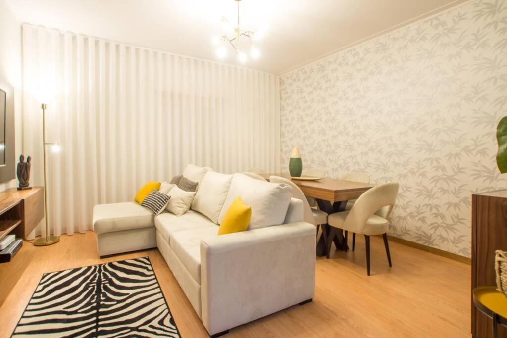 Modern Apartment In Coimbra City Center Kültér fotó